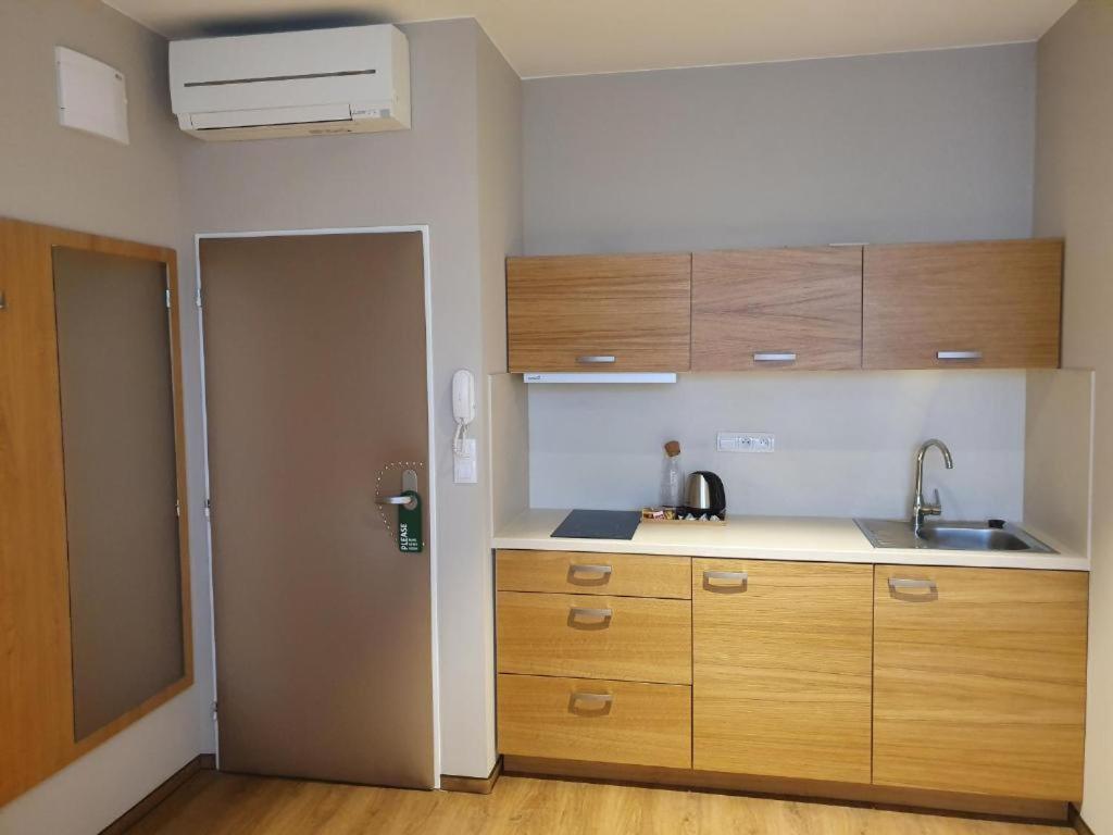 Apartment 461 *